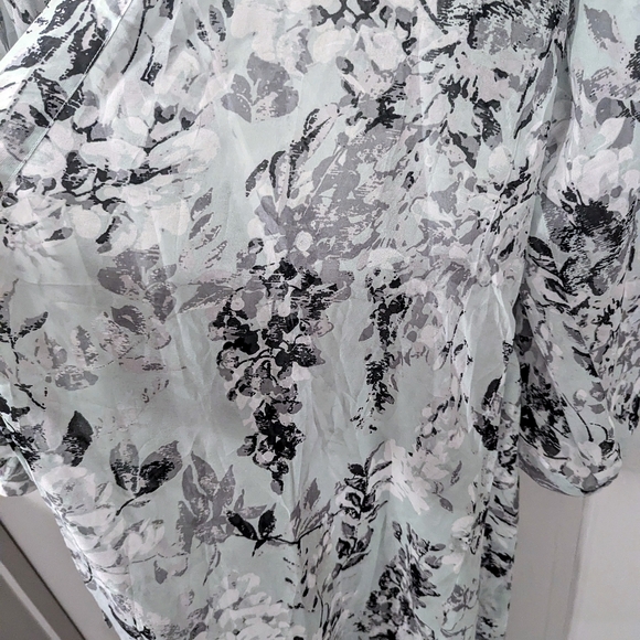 ⭐*New w/o Tags!* Soma Sage Watercolor Chiffon Short Robe/Kimono L/XL - Picture 2 of 5